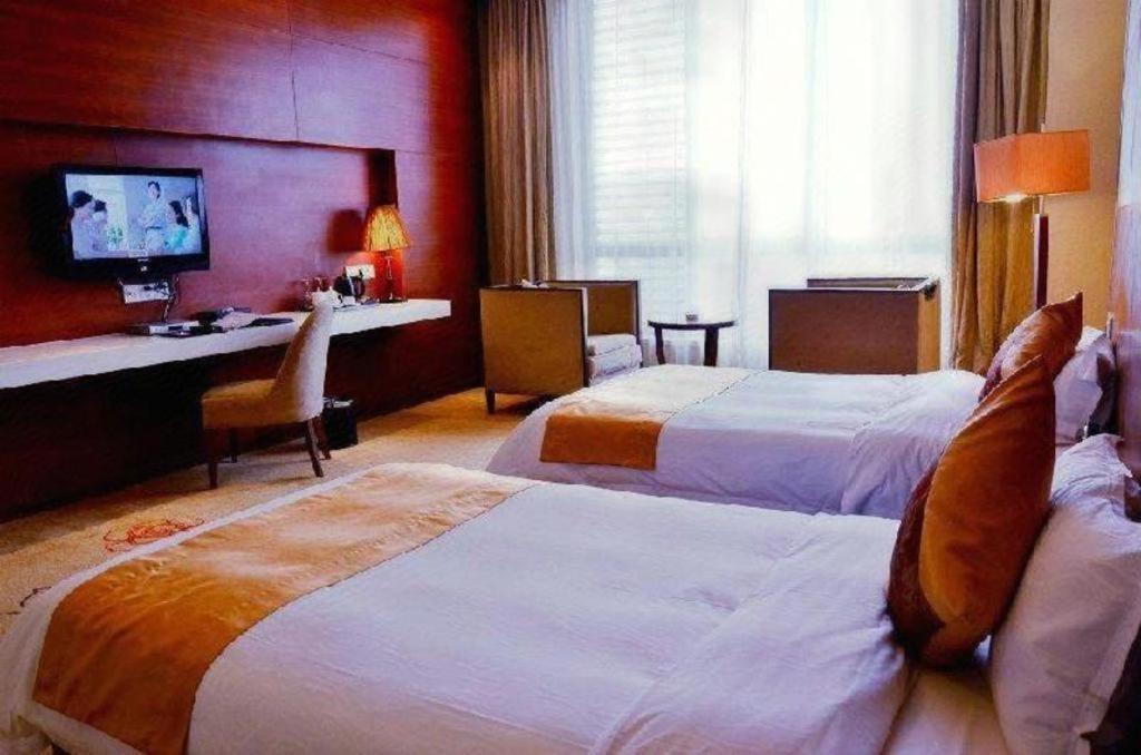 ฟีนิกซ์ ฮอตสปริง รีสอร์ต ซูโจว Hotel Zhangjiagang ภายนอก รูปภาพ