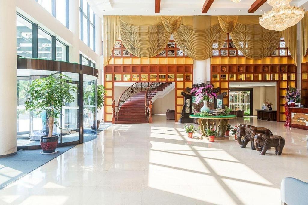 ฟีนิกซ์ ฮอตสปริง รีสอร์ต ซูโจว Hotel Zhangjiagang ภายนอก รูปภาพ