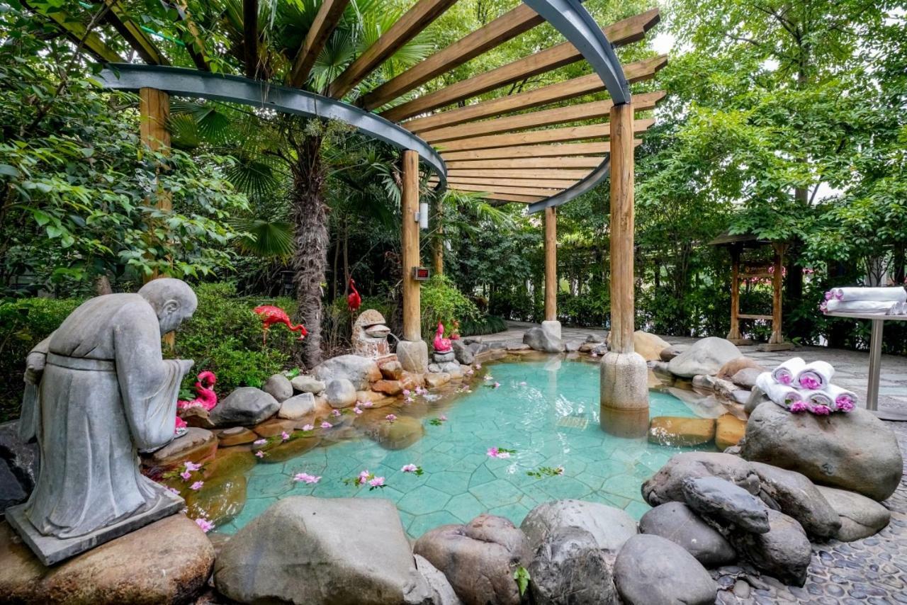 ฟีนิกซ์ ฮอตสปริง รีสอร์ต ซูโจว Hotel Zhangjiagang ภายนอก รูปภาพ